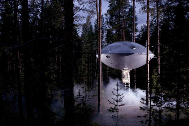 ツリーホテルtreehotel UFO (2)