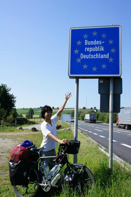 舛添知事はドイツを自転車旅した僕のブログを読んだのか？東京都内の自転車道整備で予算は約６０億円だってさ！ (1)