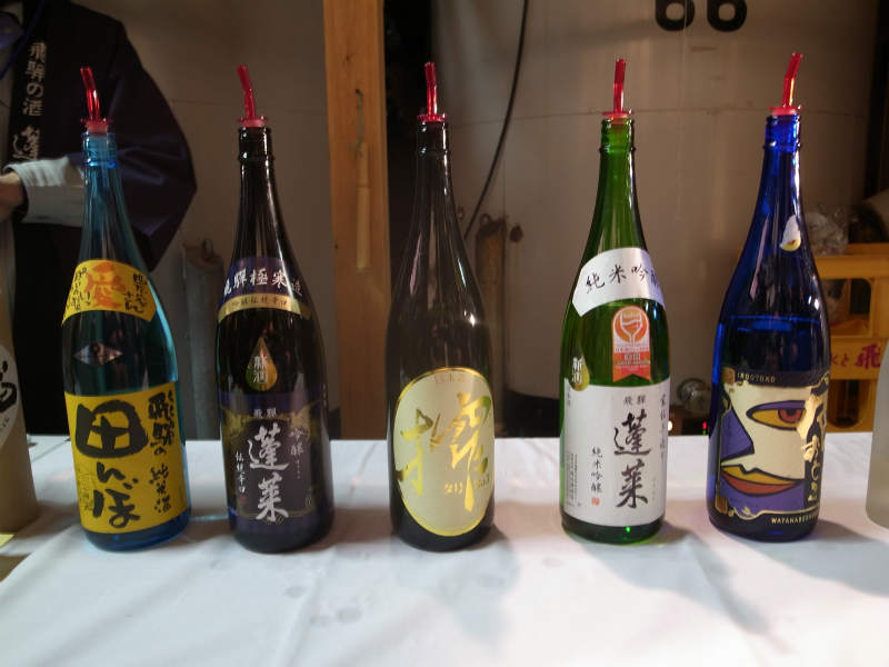 渡辺酒造店が企画する飛騨古川「蔵まつり」が素晴らしすぎる！飲み比べをした名酒「蓬莱」のおすすめラベル (13)
