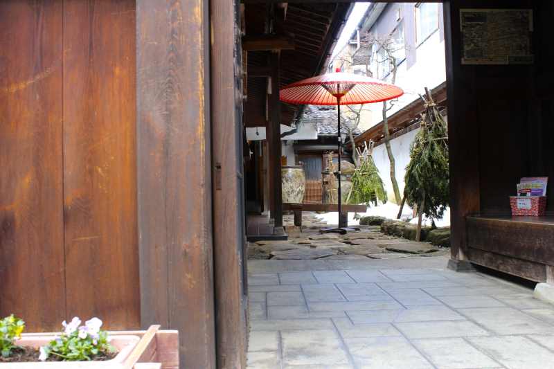 デイトレーダーによる飛騨高山・古川観光と古民家オフィス「末広の家」感想レポート (1)