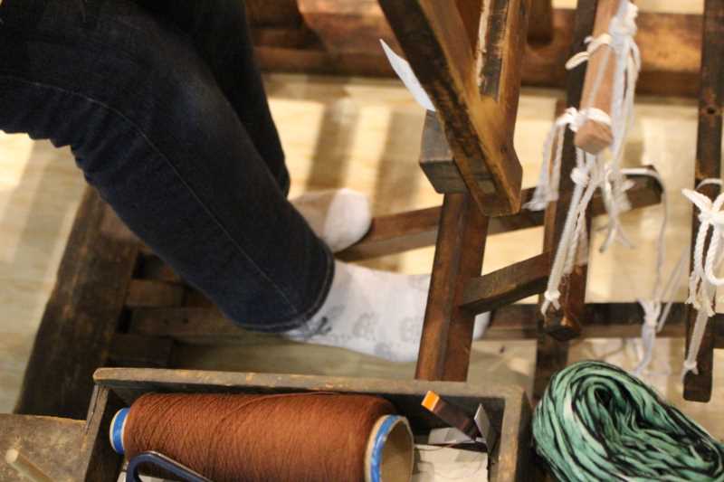 裂き織り体験教室で学ぶ「機織り機の仕組み」 (9)