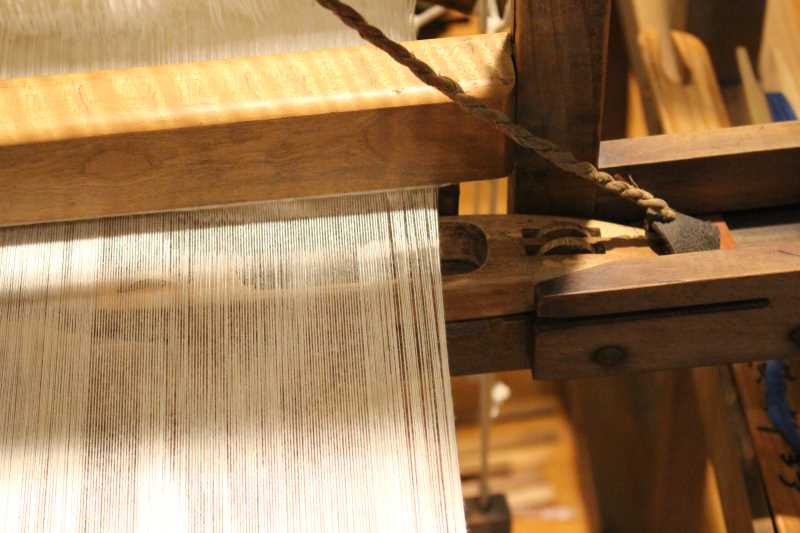 裂き織り体験教室で学ぶ「機織り機の仕組み」 (16)