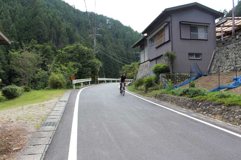 愛知県新城市作手の「鳴沢の滝」までサイクリングして泳いでみた！ (4)