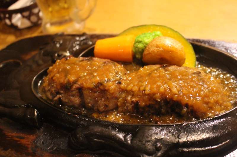静岡県でしか食べられない「さわやか」のげんこつハンバーグがおすすめ！ (2)